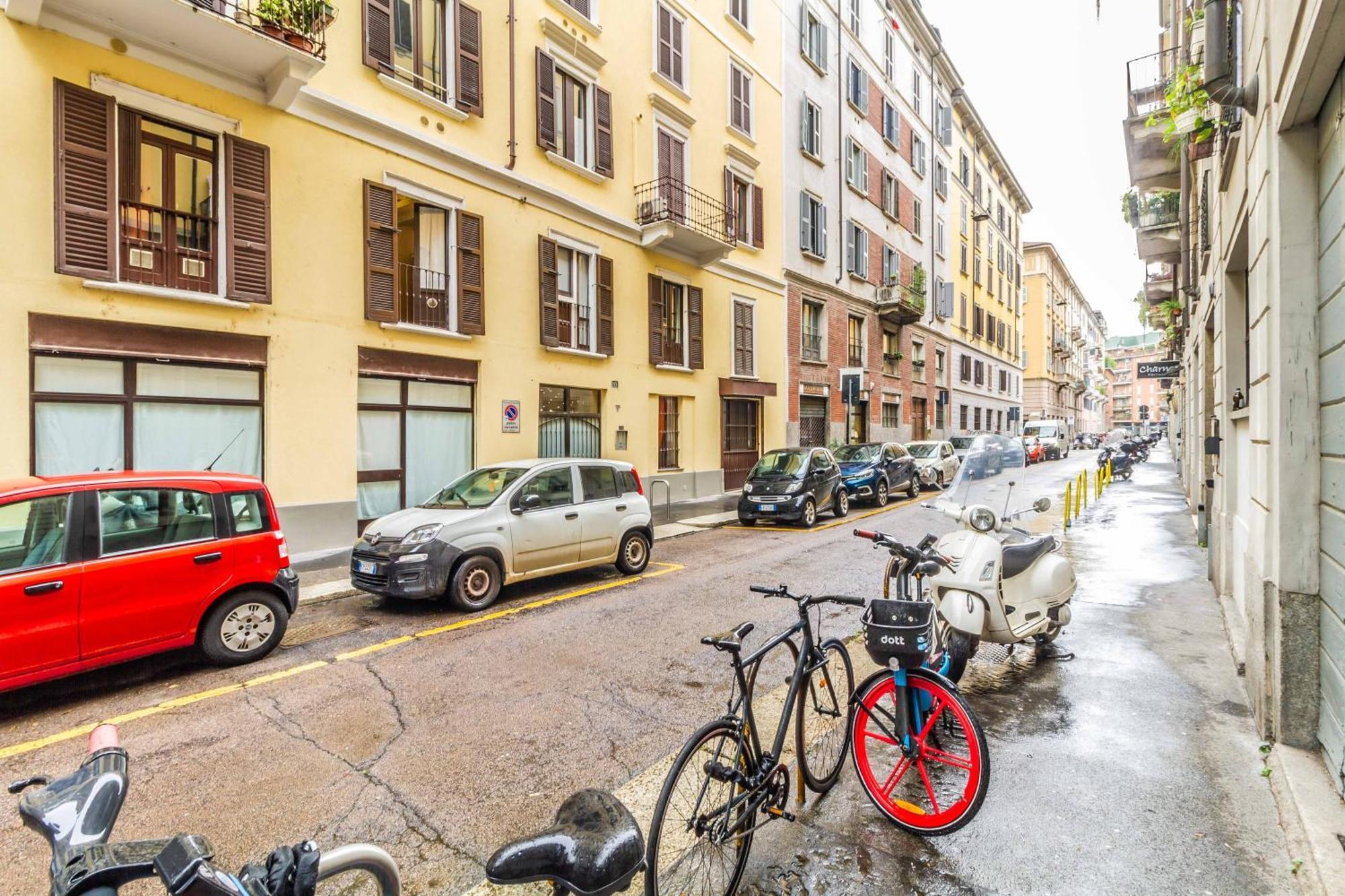 Domusmi Alessi Apartment Milan Exterior photo